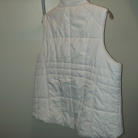 Puffer Vest - Picture 2 of 3